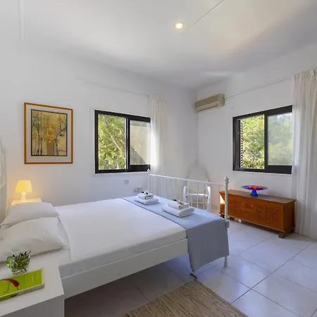 Villa Ammos Sea View *